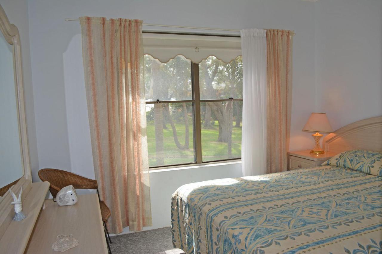 Sailfish, 3,46 Magnus Street - Unit With Stunning Water Views And Close To Town Nelson Bay Buitenkant foto
